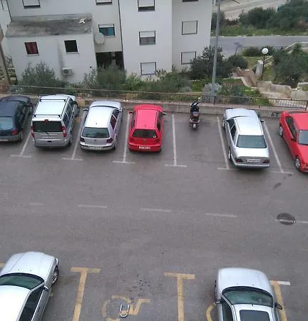 Antonia アパート