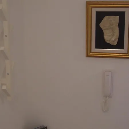 アパート Antonia トロギール